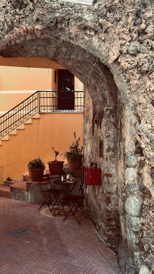 Casa Vacanze Le Tre Casette Ameglia Luaran gambar